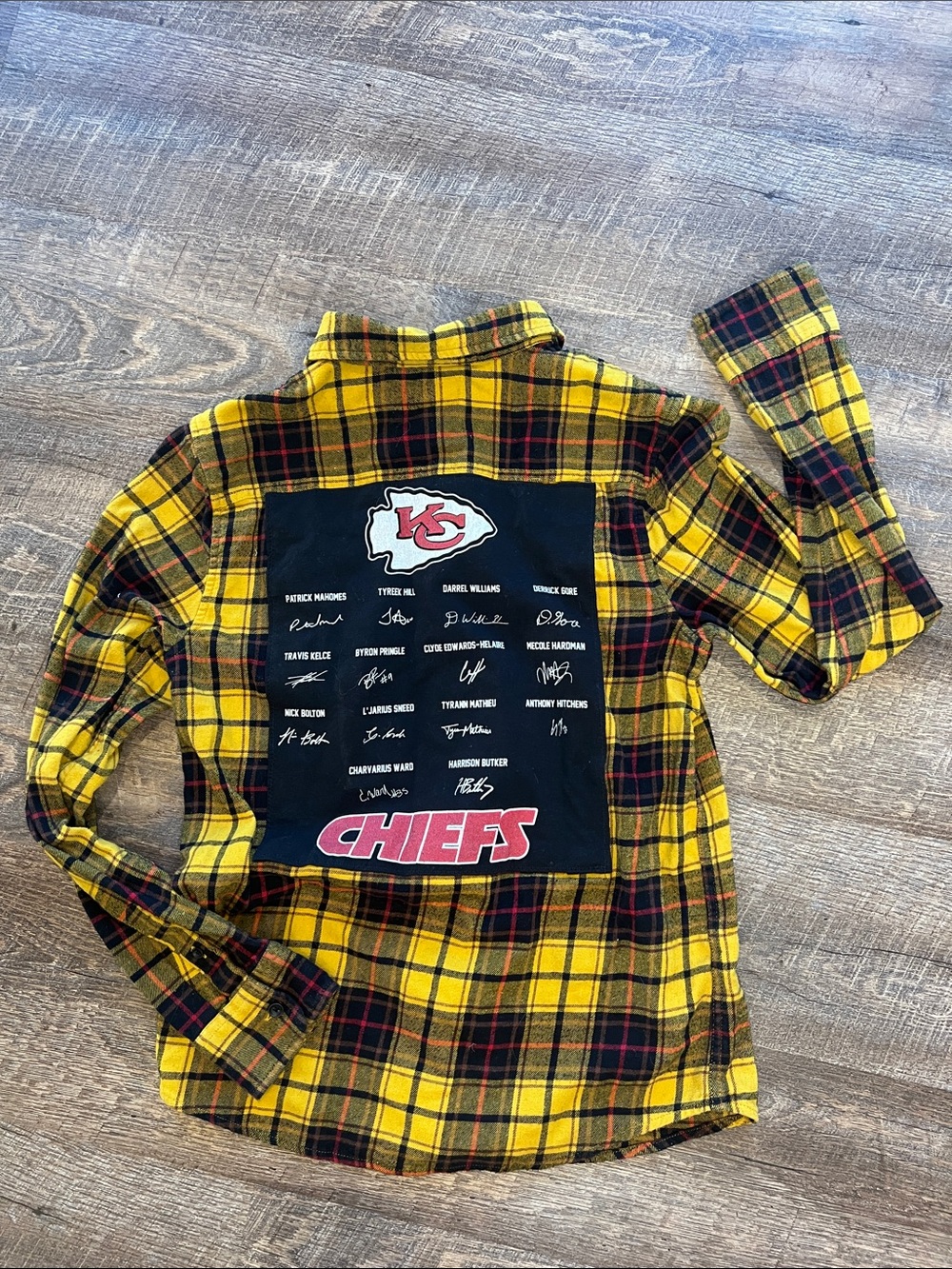 urban pipeline Yellow and Black Plaid Button-Down Flannel Shirt